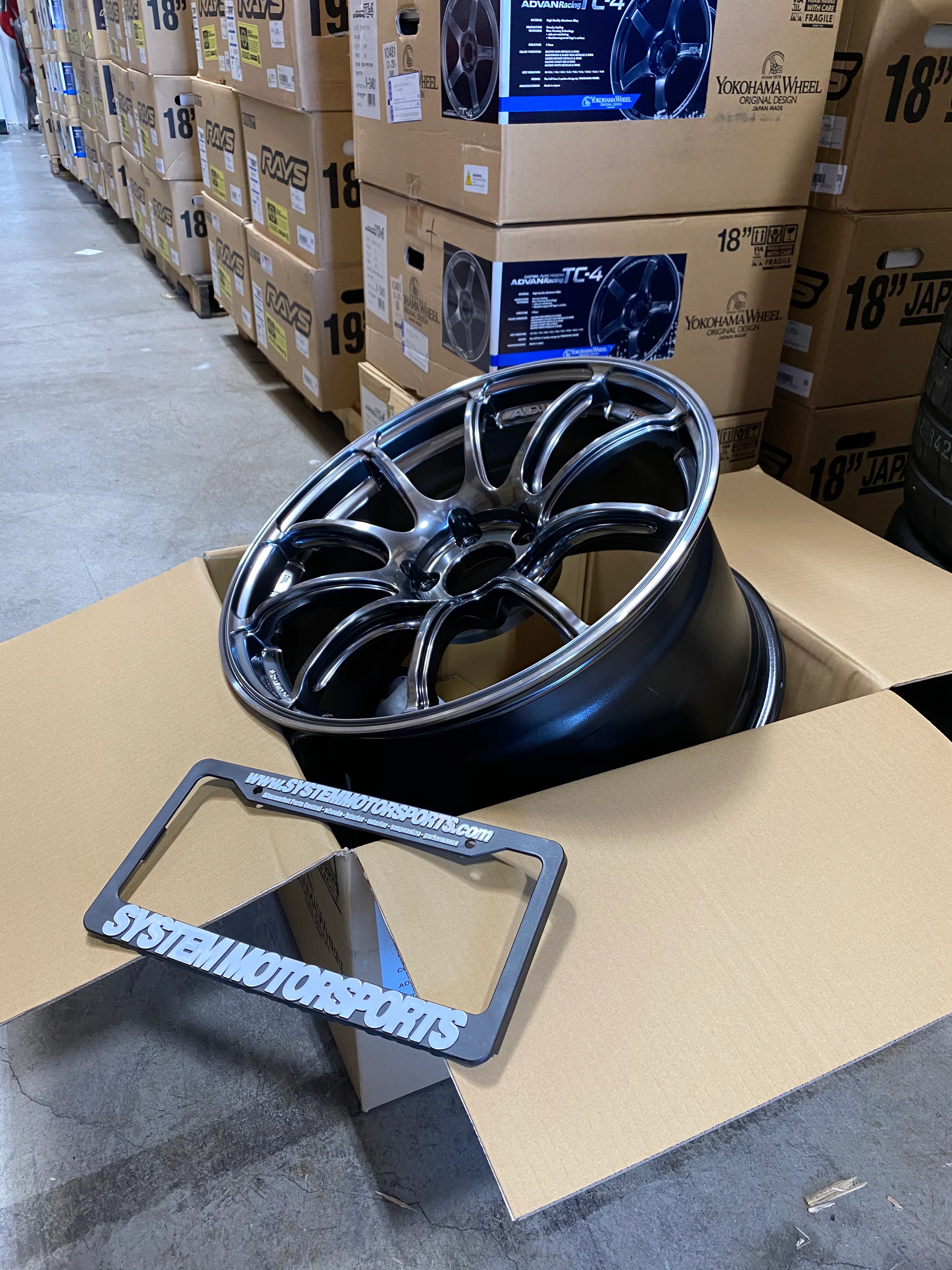 Advan RZII - 18x9.5 +45, 5x114.3 -  Hyper Black *Set of 4* - Image 2
