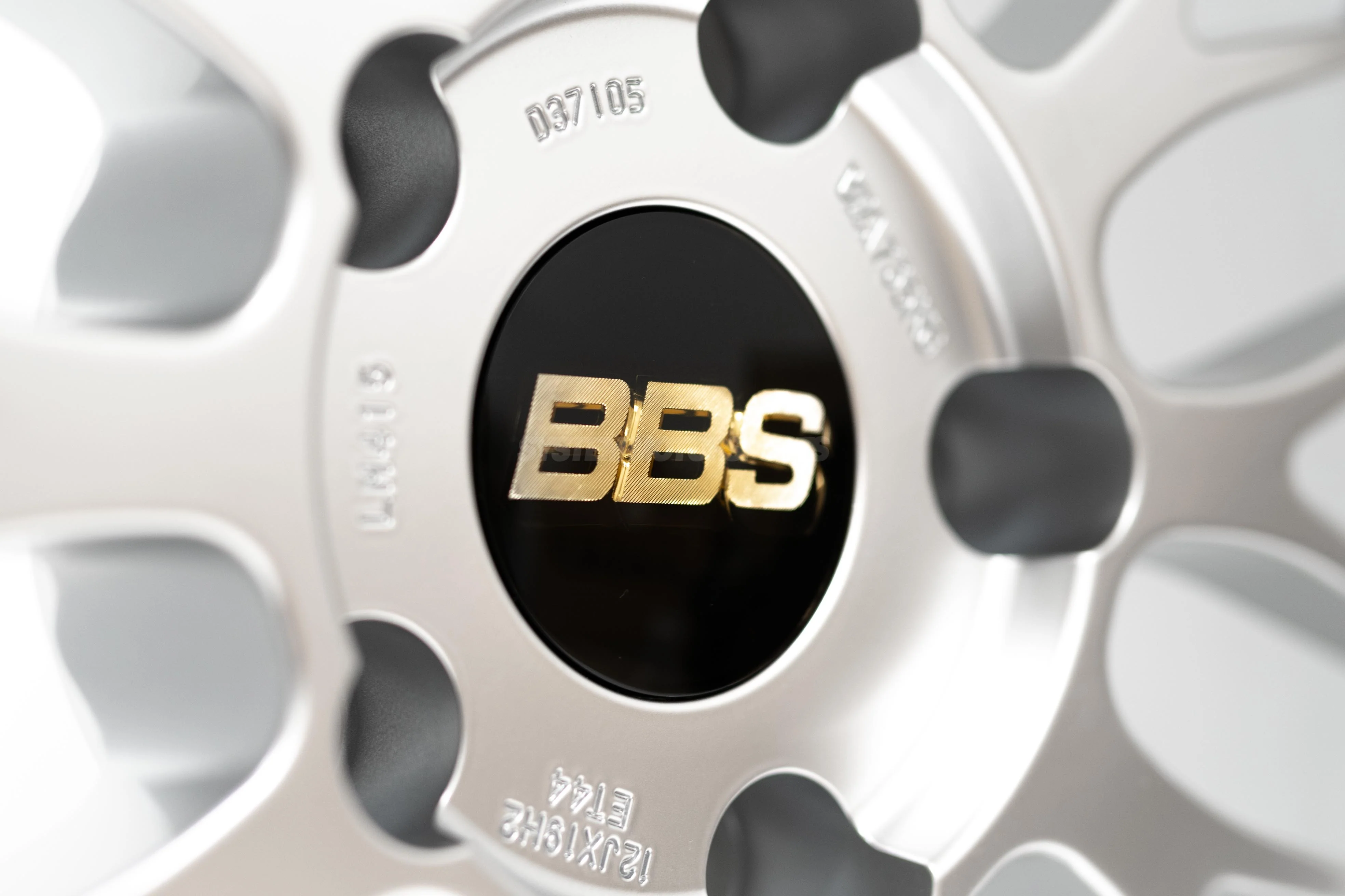 BBS LM - 19x9.5 +22 / 19x11 +37 / 5x120 - Diamond Silver w/ Diamond Cut Rim (F80 M3 / F82 M4 / F87 M2 Fitment) *Set of 4* - Image 7