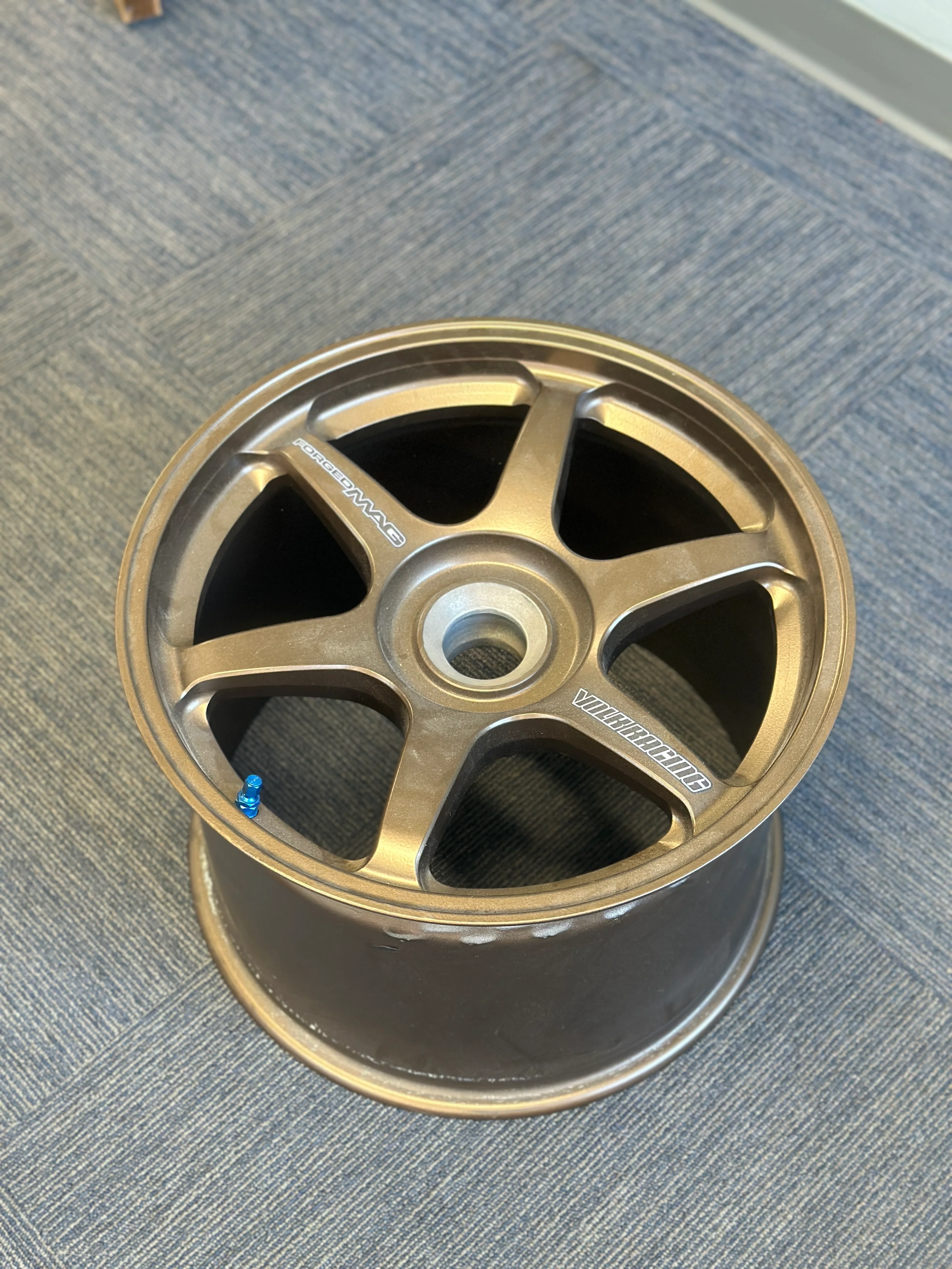 USED - RAYS Volk Magnesium Centerlock Racing Wheels - Memorabilia - (4) 18x13 - Image 3